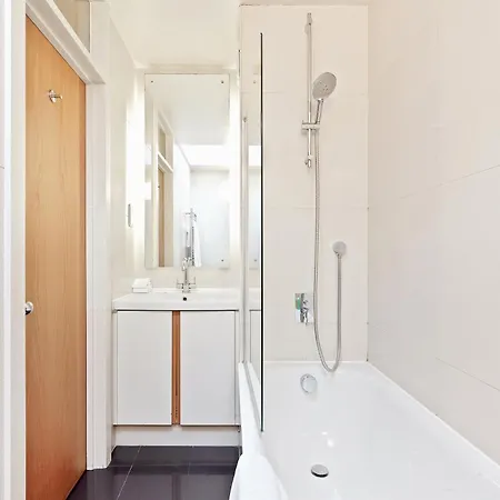 3 Bdrm Notting Hill Mews House - 2 Balconies Ferienhaus *