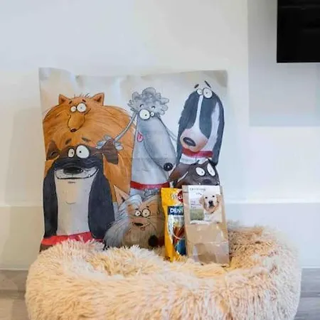 Apartment Luxury 2 Bedroom With Private Terrace & Parking - Wanstead, Escape In *