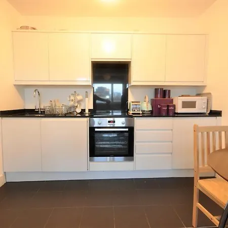 Cosmopolitan Comfort Private Bedrooms In Euston 106 Homestay London