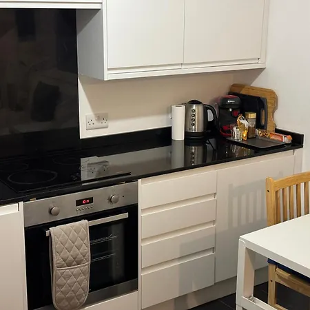 Cosmopolitan Comfort Private Bedrooms In Euston 106 Homestay London
