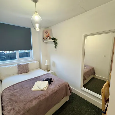 Cosmopolitan Comfort Private Bedrooms In Euston 106 *