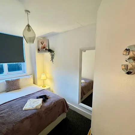 Cosmopolitan Comfort Private Bedrooms In Euston 106
