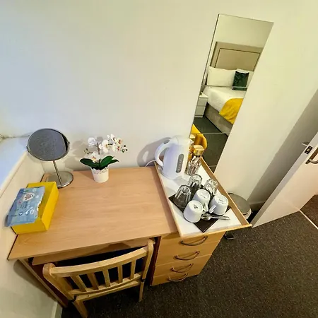Cosmopolitan Comfort Private Bedrooms In Euston 106