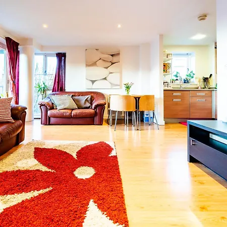 1 Bedroom Stylish In Zone 2 Close To Center - Whole London