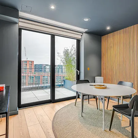 Modern King's Cross Apartment