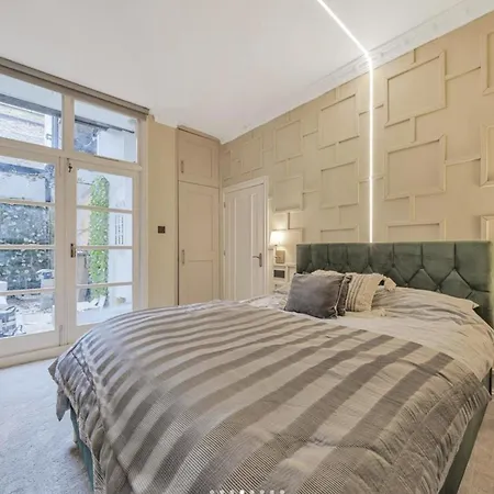Luxury One-bedroom In