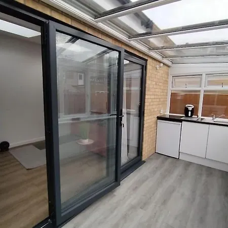 Holiday home Cosy Near E1