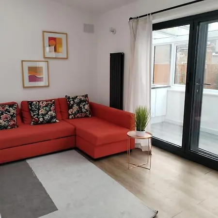 Cosy Near E1 * London