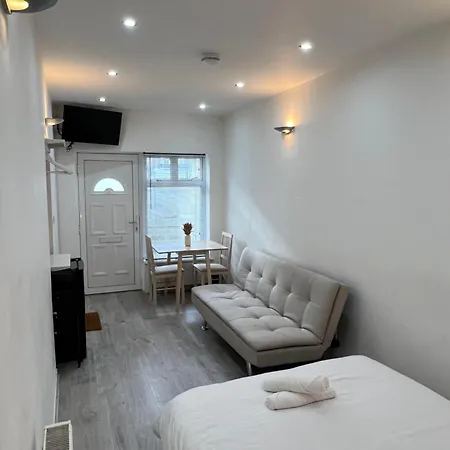 Studio In Camden, King's Cross Apartment *