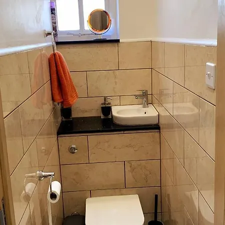 Stylish And Cosy 3 Bedroom Apartment London