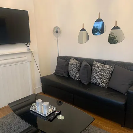 Holiday home L A Place Croydon, London *
