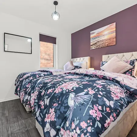 Sutton Apartment, Greater London * Sutton (Greater London)