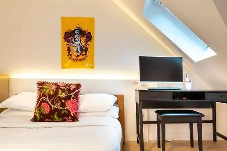 Apartment Modern Ealing Common Duplex London