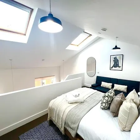 Camden Loft Apartment- 3