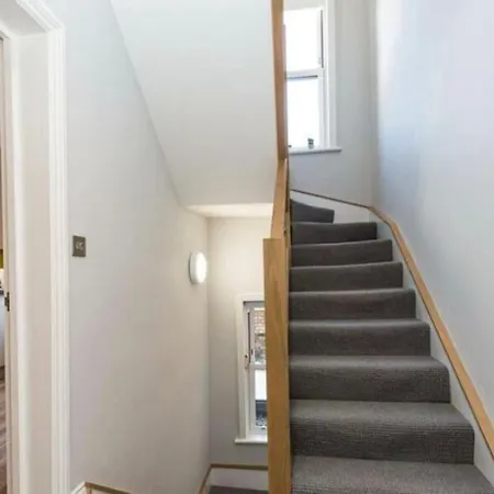 Beautiful In Camden Town Apartment *