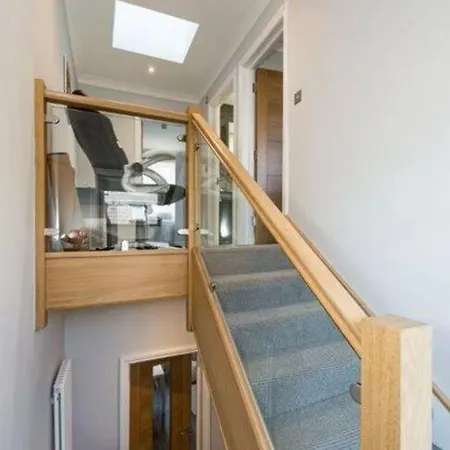 Beautiful In Camden Town Apartment London
