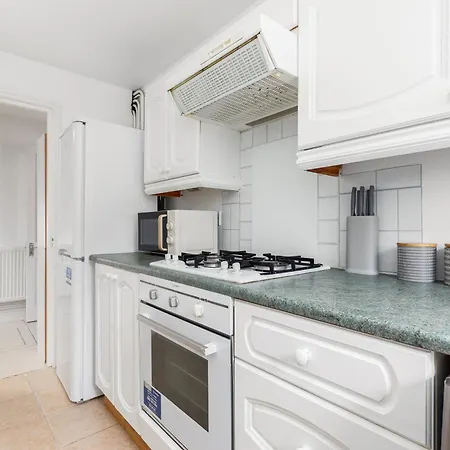 The Clapham Apartment *