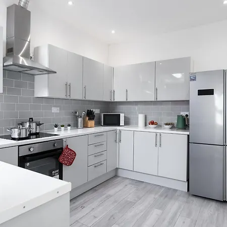 Modern Studio By Livestay Short Lets & Serviced Guest house *