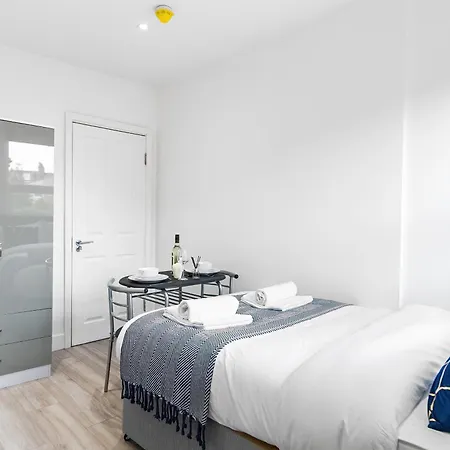 Modern Studio By Livestay Short Lets & Serviced Guest house