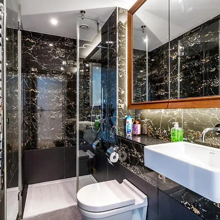 5-star Family 2br 2ba Central Apt Apartment