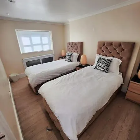 Gucci Flat In Knightsbridge * London