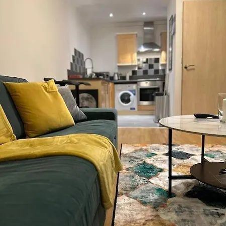 Entire Flat In Ealing *