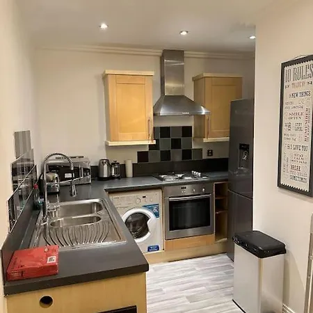 Entire Flat In Ealing * London