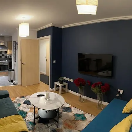Apartment Entire Flat In Ealing London