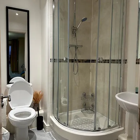 Abba Corner Apartment London