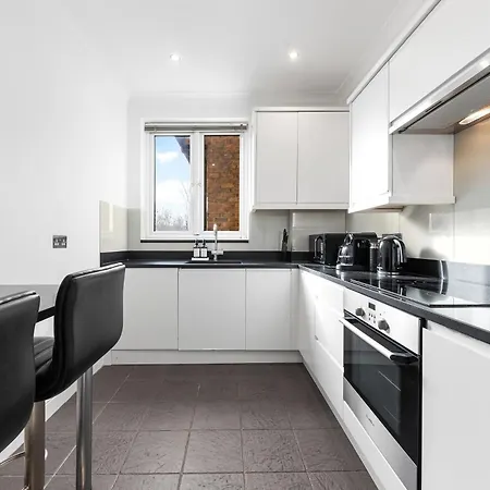 Designer In Central Apartment London