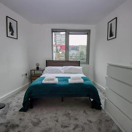 2 Bed Flat In Islington * Londen