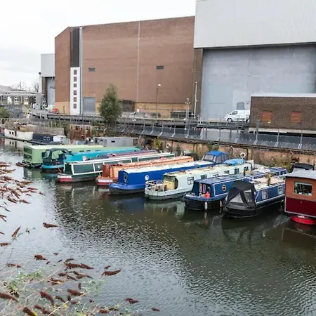 Pass The Keys Canal-view Flat Near Madame Tussauds *