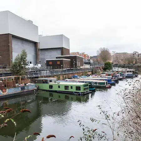 Apartment Pass The Keys Canal-view Flat Near Madame Tussauds