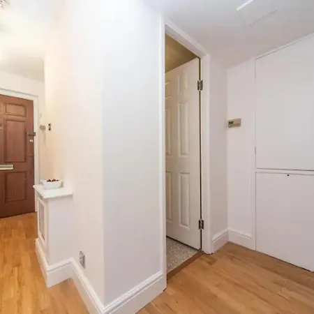 Apartment Pass The Keys Canal-view Flat Near Madame Tussauds London