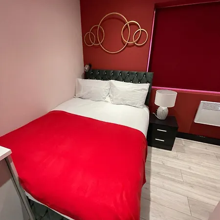 Guest house Letzi Premium Cozy Retreat Private En-suite Rooms, Harrow Pinner