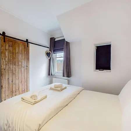 Modern 1bd Flat In Clapham Old Town * London