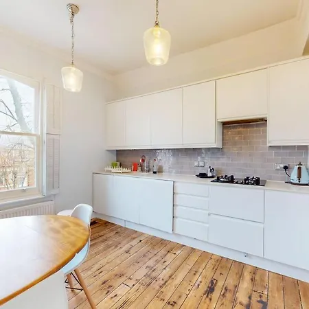 Apartment Modern 1bd Flat In Clapham Old Town *
