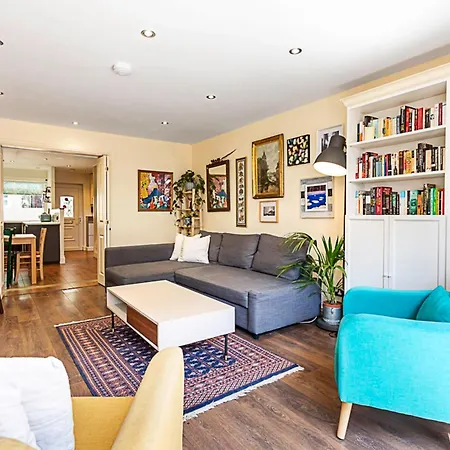 Terraced Bermondsey House * London