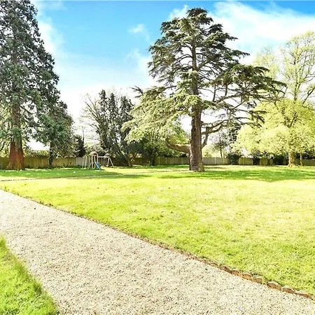 Apartamento Heathrow Mansion Shuttles *