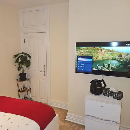Apartamento Heathrow Mansion Shuttles Uxbridge