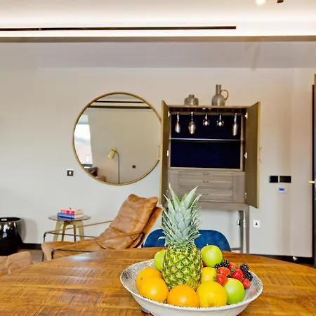 Apartment 37gs Residences *