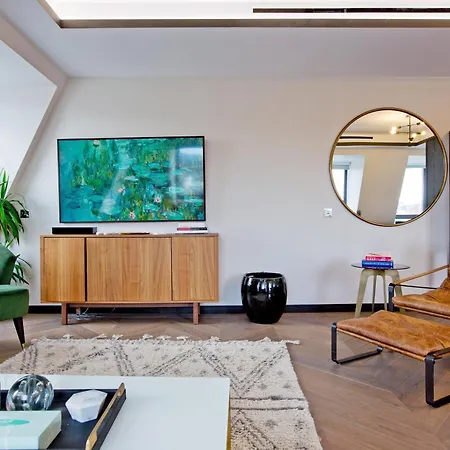 37gs Residences Apartment