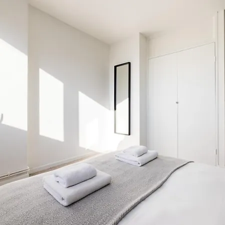 The Old Street Collection Apartment