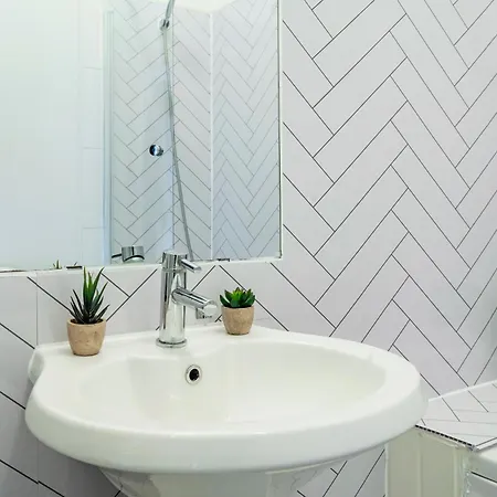 Appartamento 2 Bedroom In Center Of Londra