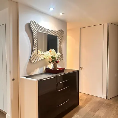 Spacious Flat - 2bhk Apartment London