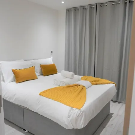 Aparthotel Queens Luxury Wembley Stadium - *