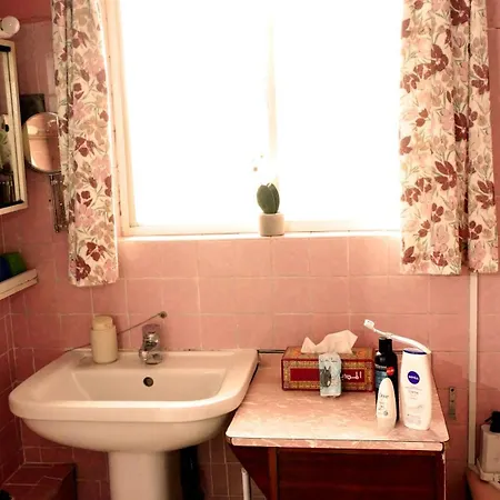 Apartment Shepherds Bush Superior Apartment, Center London! *
