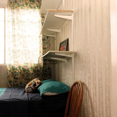 Shepherds Bush Superior Apartment, Center London! * London
