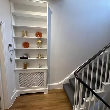 Apartment Flat In The Heart Of Holland Park *