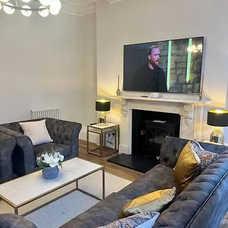 Flat In The Heart Of Holland Park Apartment London